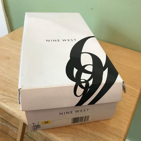 Nine West - 9M - Beige Loafers - Picture 6 of 8